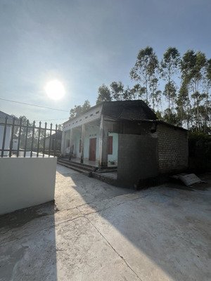 bán đất tặng nhà, 327 m2, giá 1.4 tỷ, mặt tiền 10m