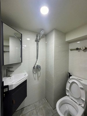 căn hộ khép kín đủ đồ nhà mới xây