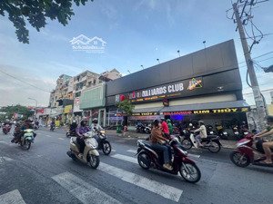 bán nhà góc 2 mặt tiền nguyễn xí, p26, bình thạnh (dt 26x18m = 388m2), hđt 120tr/tháng, giá 61 tỷ