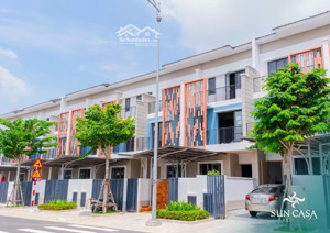 giá rẻ căn view công viên 3tầng/100m2 giá 3.45tỷ hướng đông kđt suncasa central vsip iia