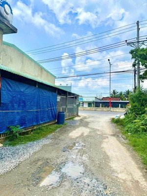 em cần bán lô đất full thổ ngay kp gia lâm, trảng bàng, tây ninh diện tích 64m2 giá 650 triệu. shr