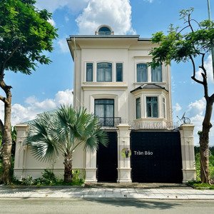 tin thật 100%. khuôn biệt thự ngay bát nàn, thạnh mỹ lợi, quận 2. 8x20m. cn: 160m2. giá chỉ 28 tỷ