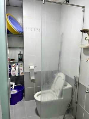 c/c 10a trần nhật duât, rộng 70m2, ntcb, giá 11tr5/th, 2pn, nhà mới.