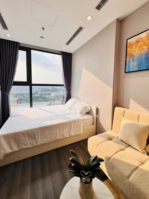 bán nhanh căn studio khu cao cấp tonkin 2,5 tỷ , dt : 29,1 m2, full nt cđt ,tầng trung