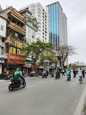 chủ hạ sốc 18 tỷ! tòa nhà 9 tầng phố bạch mai dt 140m² vỉa hè ô tô tránh chỉ 66,8 tỷ