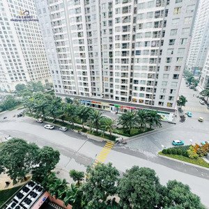chính chủ cho thuê căn 1 ngủ vào ở luôn tòa t8, t9 times city view thoáng, lh 