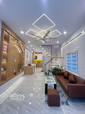 nhà đẹp nguyễn thái sơn - phan văn trị gần đh công nghiệp & văn lang full nội thất phù hợp gđ nhỏ