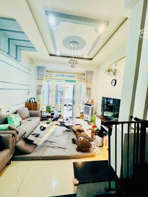 nhà 2 tầng đường 4m tân sơn nhì 55m2 chỉ 4 tỷ nhỉnh