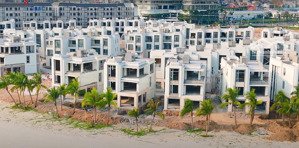 bán bt ngoại giao góc mặt biển rẻ 5 tỉ ô góc, sổ đỏ lâu dài đẳng cấp nhất hạ long. lh: 