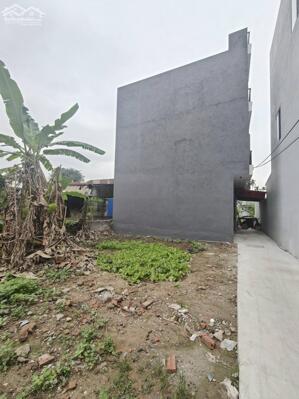 Lô đất nhỏ xinh xinh - Gần chợ chiều Đa Phúc - Sau 1 lô mặt đường