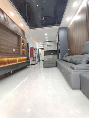 bán căn hộ tập thể thủy lợi, chùa bộc , đống đa, dt 75m2, 2 ngủ rộng, tầng 3, full nt. giá 5,4 tỷ