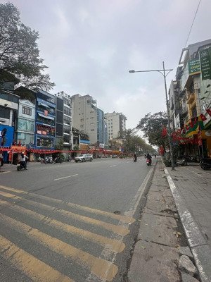 chính chủ bán nhanh nhà kim mã - 2 mặt tiền - 3 bước ra mặt phố - 6 tầng thang máy - 10 tỷ