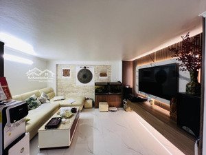 trung tâm tây hồ - 52m2, 11.7 tỷ, nhà đẹp ở ngay, hàng xóm hồ tây, tiện ích lotte mart.