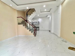 nhà nguyên căn đẹp khu sân bay cho thuê - gần chợ phạm văn hai