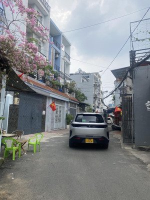 bùi quang là ,an hội tây , gò vấp 4x17m2 ,4 tầng ,4pn, 4wc ,hxh