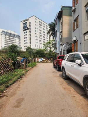 bán siêu phẩm phân lô, ô tô tránh đỗ, 02 thoáng trước sau, tại cổ nhuế, bắc từ liêm, hn...