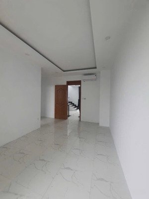 duy nhất 1 căn nhà phố lovera park đã hoàn thiện mà giá rẻ hơn giá nhà thô