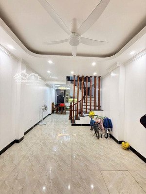 phú diễn nhà đẹp full nội thất 43m 5 tầng hơn 8 tỷ