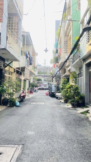 nhà đẹp tân bình gần lý thường kiệt-giáp q10-xe hơi vô cửa-60m2-2tầng-(4,5x14m)-nhỉnh 6tỷ