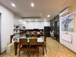 - biệt thự khu vực lê hồng phong