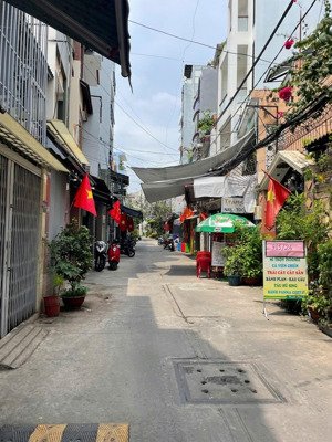hẻm xe hơi, ngang khủng 4,8m lạc long quân tân bình 60m 3 tầng 7.5 tỷ.