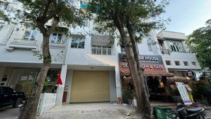 nhà mặt phố hưng phước 3, phú mỹ hưng, chỉ 30 tỷ, 111 m2, 5 phòng, thang máy, chính chủ cần bán gấp