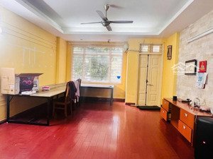 cho sàn văn phòng phố trung hoà, nhà đẹp, phân lô vỉa hè ô tô tránh, kinh doanh sầm uất