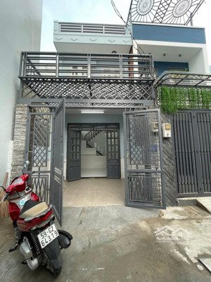 nhà shr huỳnh thị hai 65m2 - 4m x 17m đúc 1 trệt 1 lầu mái đúc btct - hxh 4m