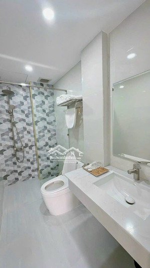 chủ giám sốc 500 triệu mong muốn bán nhanh căn appatment đường trần quốc hoàn dòng tiền 120tr/1thg