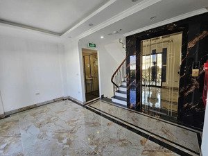 siêu phẩm biệt thự mỹ đình mặt tiền 10.5m 139m2 180tr/1tháng- vỉa hè đá bóng 43.95 tỷ