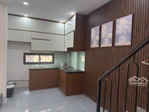 giúp nhà mới 100% hòa bình, tân phú ô tô tới nhà