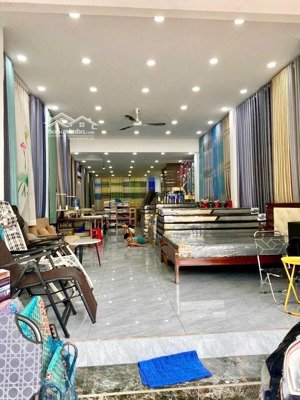 nhà 3 tầng mặt tiền kinh doanh đường trần quý cáp trung tâm tp nha trang