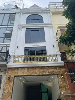 chính chủ bán nhà 6 tầng thang máy, mặt phố trung thư, tố hữu, nam từ liêm. giá chỉ nhỉnh 30 tỷ.
