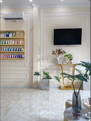 nhà mặt tiền huỳnh văn luỹ cách toà nhà hành chính chỉ 1km 5x30m full 6,2 tỷ41,33 triệu/m²150 m²