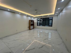 ( thông tin + ảnh chuẩn) cho thuê nhà riêng phân lô nguyễn xiển, 55 m2 x 7 tầng , sàn thông đẹp