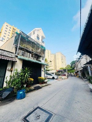 4.5x19m - đường thông 8m ngay cc xã hội p. trung mỹ tây q12 - sổ a4