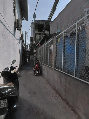 nhà mới gần phú mỹ hưng 3pn full nội thất dt 45m2 -- chỉ 4,5 tỷ -- quận 7