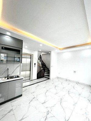 hoa hậu bán nhà phố nguyễn lương bằng, thang máy, ngõ nông thông, tiện ích ngập tràn,32mx7tầng,10t5