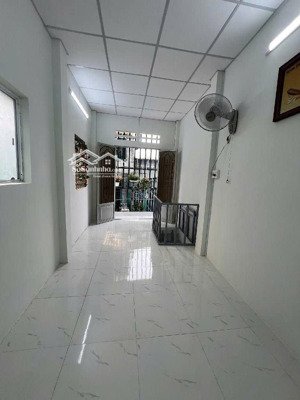 bán nhà chính chủ q8 hoài thanh- 2tầng - dt 68 - giá chỉ 6,xtỷ