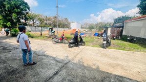 đất phú lợi hẻm 178 phú lợi
vị trí: hẻm 178 phú lợi, trung tâm tp thủ dầu một458,5m thổ cư 280m