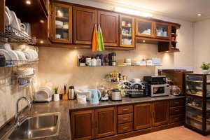 bán gấp nhà hẻm 256 phan huy ích ngang 6m 198m2 4 lầu gần emart, ga metro nhỉnh 20 tỷ. 