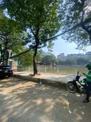 bán chdv phố nguyễn thị định cầu giấy, thang máy, oto 7 chỗ vào nhà, khu vực nhu cầu thuê, rất lớn