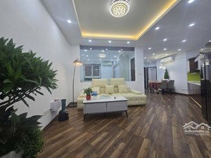bán căn hộ chung cư 57 vũ trọng phụng , căn góc 2 thoáng , nhà đẹp ở ngay , full nội thất