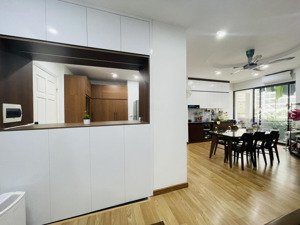 bán căn hộ chung cư 57 vũ phọng phụng , căn góc 3 ban công , nhà đẹp ở ngay , full nội thất cao cấp