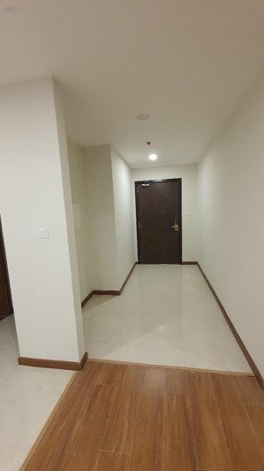 chính chủ cho thuê gấp căn hộ 4pn, 3wc, 210m2 tại discovery complex, 22 triệu vnd