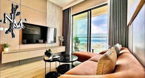 cho thuê căn góc 2pn2wc the beverly, view trực diện cv 36ha, kính cong toàn cảnh tại vinhomes