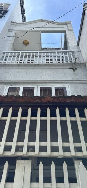 chỉ 10m ra mt- khu phan xích long nối dài-30m2