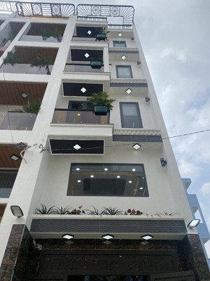 nhà mới xây, vào ở ngay, 8,5tỷ