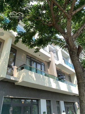 bán gấp căn shophouse đẹp tại centa city, 13,89tỷ (bao thuế phí) 120m2, từ sơn, bắc ninh siêu hot