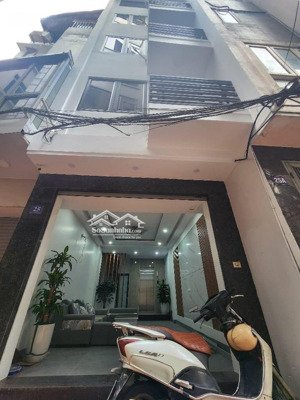 trần thái tông - cầu giấy full nt ở ngay 50m2 x5t x6pn. ngõ nông thông nở hậu đẹp hơn 13 tỷ sổ đỏ